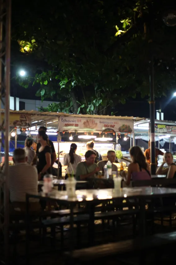 ๐ Culinary Journeys & Night Market Magic: The Ultimate Foodie Guide to Luang Prabang
