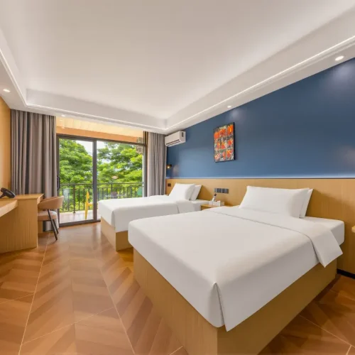 Standard 2-Bed Room