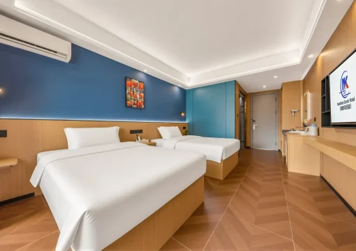 Standard 2-Bed Room