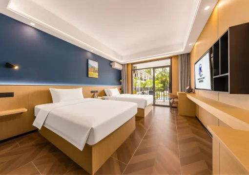 Twin Room with Balcony and Pool View